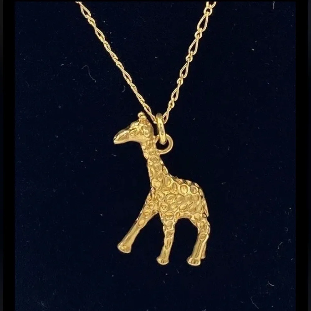 J. CREW Gold Tone Giraffe Animal Pendant Necklace 28